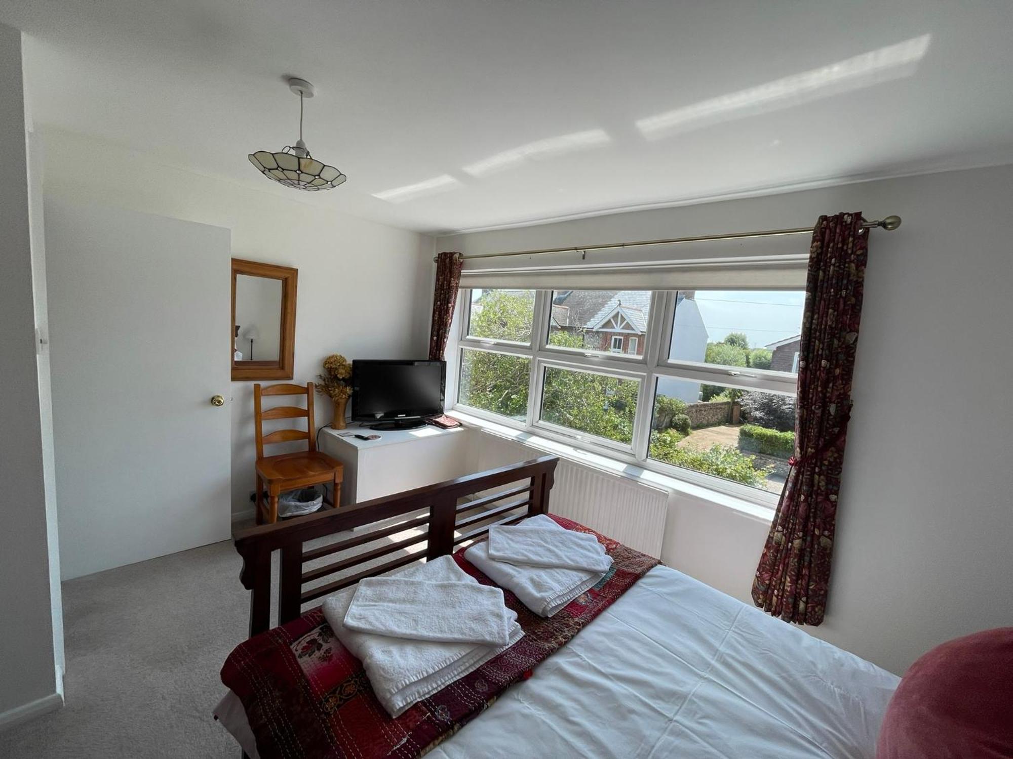 Close To Sea And South Downs National Park - *